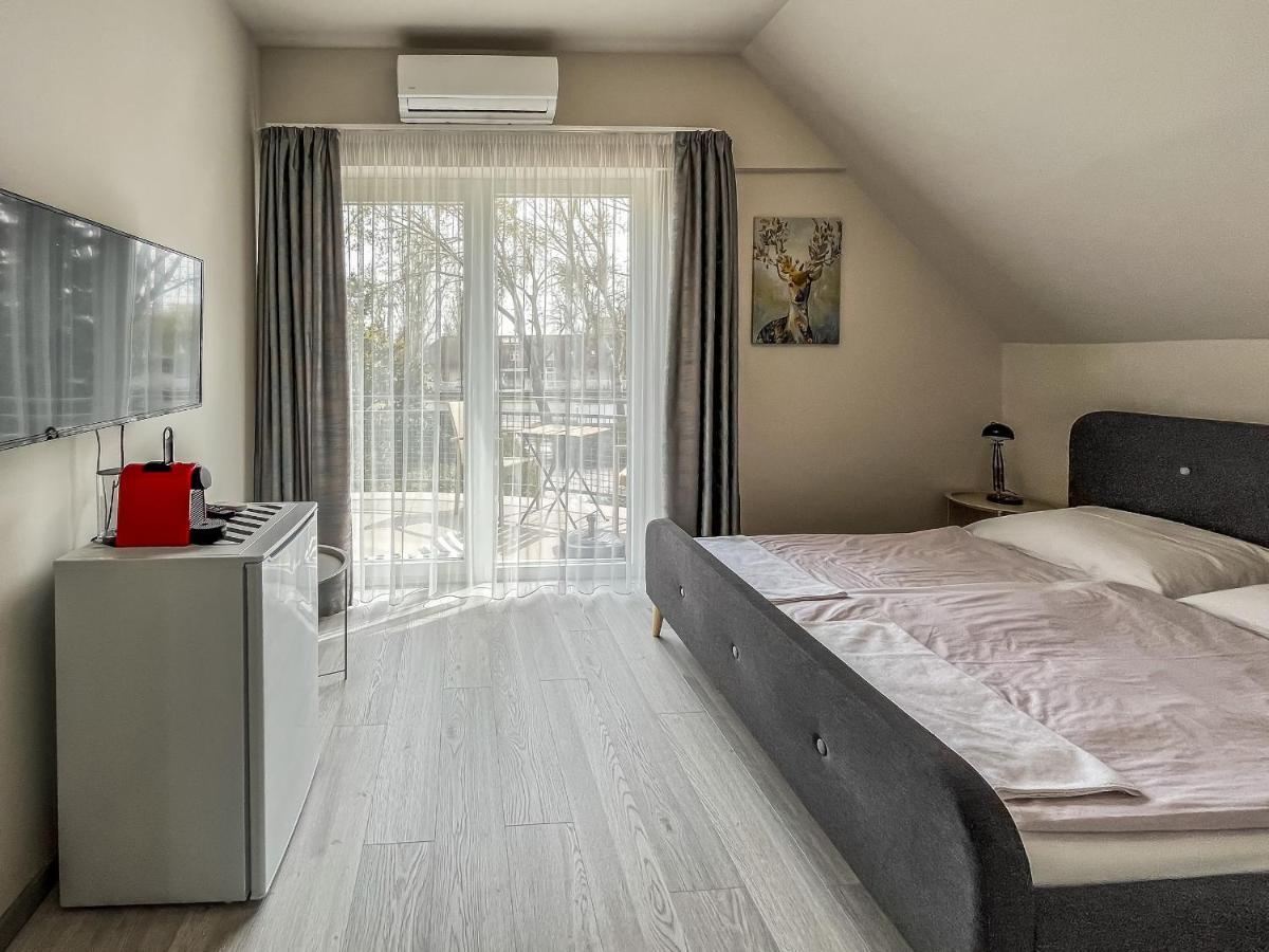 Villa 21 Boutique Rooms Балатональмади Экстерьер фото